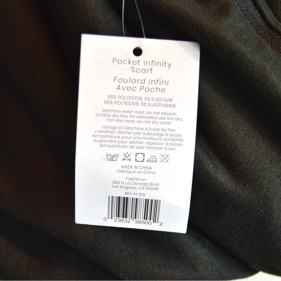 BEYOND YOGA Pocket Infinity Scarf, Deep Grey NEW with Tag - Picture 6 of 9